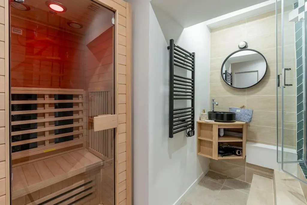 Magnifique Et Relaxant Avec Sauna Apartment